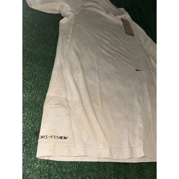 Nike ADV A.P.S. Engineered Top Shirt Fitness DX6954-126 Tan $80 Men's Size Small - Picture 4 of 8